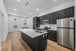 2010 Commerce Street - Photo 1