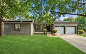 1706 Henderson Court - Photo 1