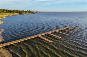 1582 Shoreline Drive - Photo 6