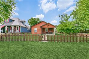 612 E Wall Street - Photo 5