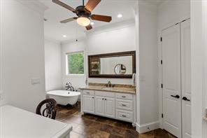 940 Private Road 5980 - Photo 18