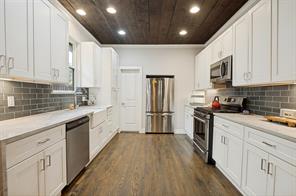 526 S Edgefield Avenue - Photo 11
