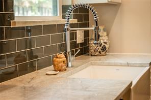 526 S Edgefield Avenue - Photo 13
