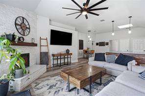 417 Shadow Grass Avenue - Photo 10