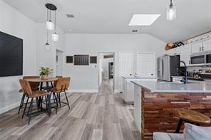 417 Shadow Grass Avenue - Photo 16