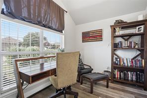 417 Shadow Grass Avenue - Photo 29
