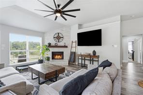 417 Shadow Grass Avenue - Photo 8