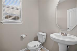 2066 Avondown Road - Photo 5