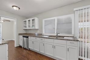 433 Solitude Drive - Photo 17
