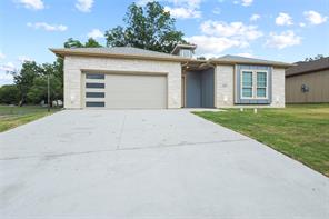 401 S 4th Street - Photo 1