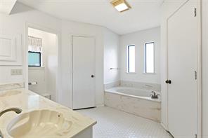 6713 N Park Drive - Photo 12