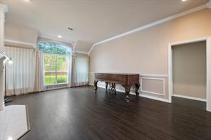 8904 Thornway Drive - Photo 11