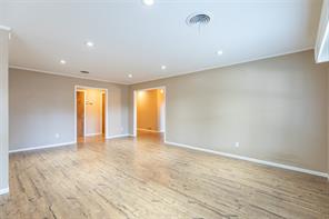 55 Surrey Square - Photo 10
