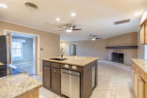 55 Surrey Square - Photo 13