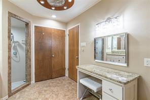 55 Surrey Square - Photo 21