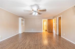 55 Surrey Square - Photo 24
