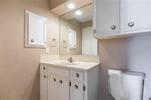 55 Surrey Square - Photo 31