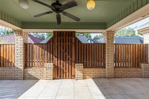 55 Surrey Square - Photo 32
