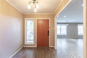 55 Surrey Square - Photo 4