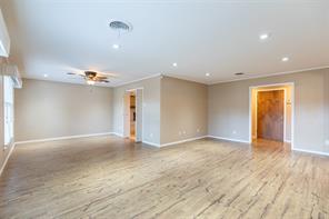 55 Surrey Square - Photo 7