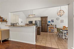 1112 Regina Drive - Photo 11