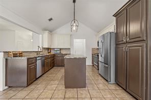 1112 Regina Drive - Photo 15