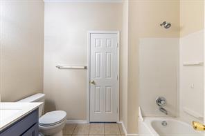 102 Collett Court - Photo 12