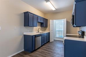 102 Collett Court - Photo 5