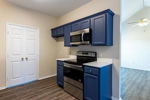 102 Collett Court - Photo 6