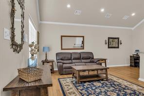 691 Park Street - Photo 2