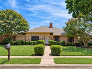2416 Peachtree Lane - Photo 1