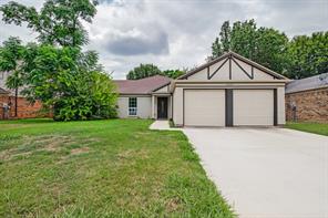 2325 Warwick Avenue - Photo 1