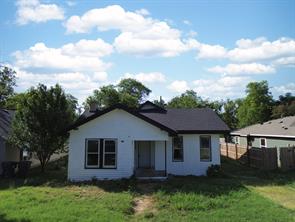 2210 McKenzie Avenue - Photo 1