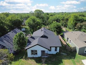 2210 McKenzie Avenue - Photo 10