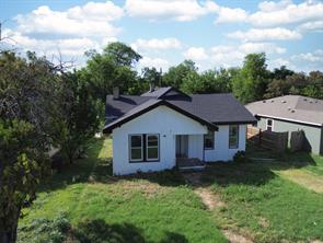 2210 McKenzie Avenue - Photo 2