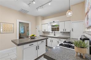 802 Turner Avenue - Photo 11