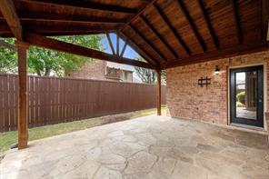 1815 Lakes Edge Boulevard - Photo 34