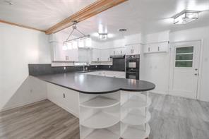 8301 Llano Avenue - Photo 10