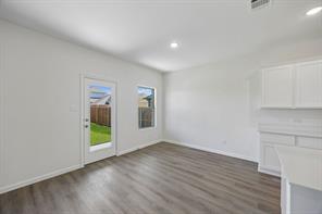 1123 Angus Lane - Photo 8