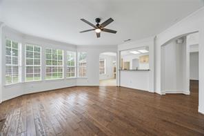 4758 Ridgeland Drive - Photo 5