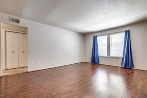 5111 Skillman Street - Photo 4