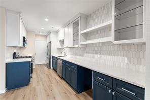 4611 Travis Street - Photo 11