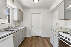 1823 Randolph Drive - Photo 4