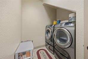 8608 Snowdrop Court - Photo 14
