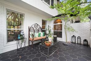 2202 Highland Circle - Photo 4