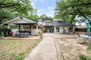 2202 Highland Circle - Photo 8