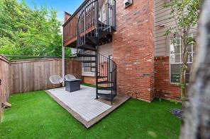 18240 Midway Road - Photo 24