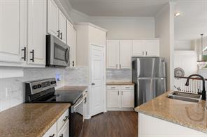 18240 Midway Road - Photo 4