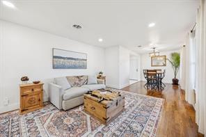 207 Joe White Street - Photo 1