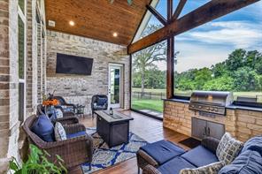 181 Colonial Drive - Photo 1